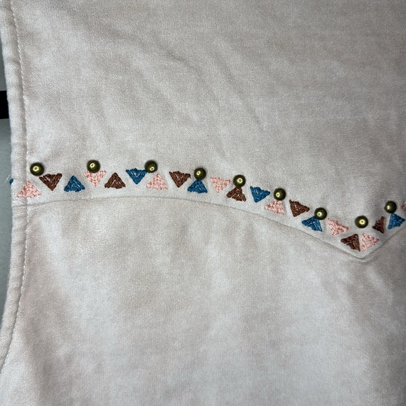 Rockin'‎ C Pink Studded Vest - Picture 11 of 15